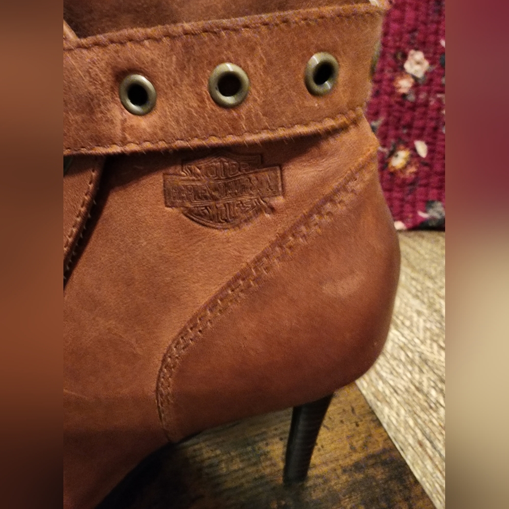 Harley Davidson Ankle Boots Ombre Brown Stilettos Ankle O Ring Buckle Pointed - Picture 15 of 16